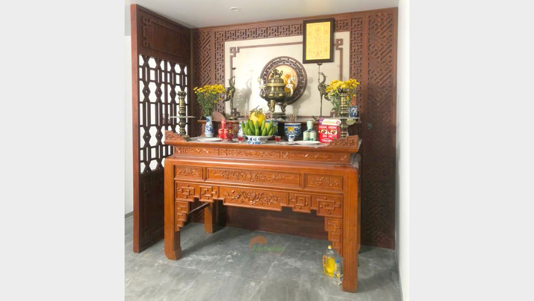 Thi công gian thờ tại Lam Sơn, TP Hưng Yên. Vách thờ gỗ MDF phủ Melamin với vách ngăn CNC tạo không gian riêng tư, ấm cúng