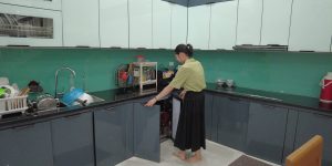 Tủ bếp inox cánh kính Myhome thi công tại Ân Thi Hưng Yên